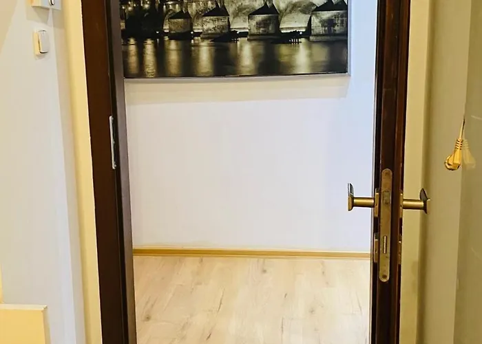 Apartament In Square 2