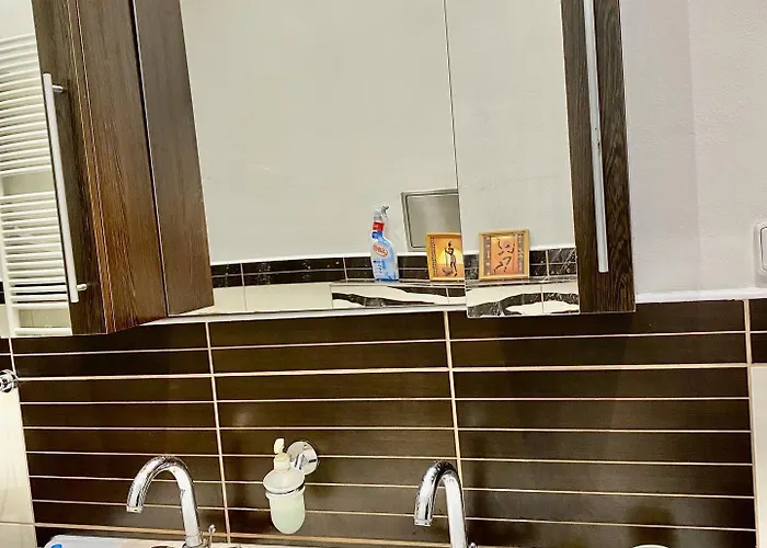 Apartament In Square 2