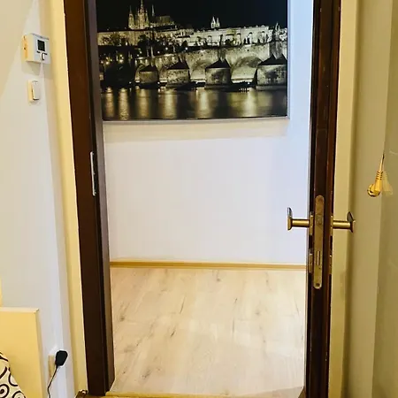 Apartment In Square 2